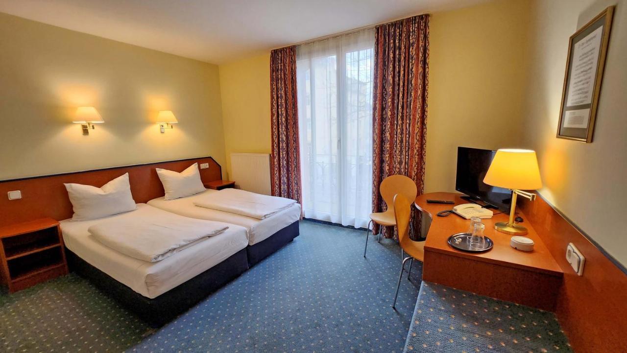 Hotel Amadeus Dresden Neustadt Exterior photo