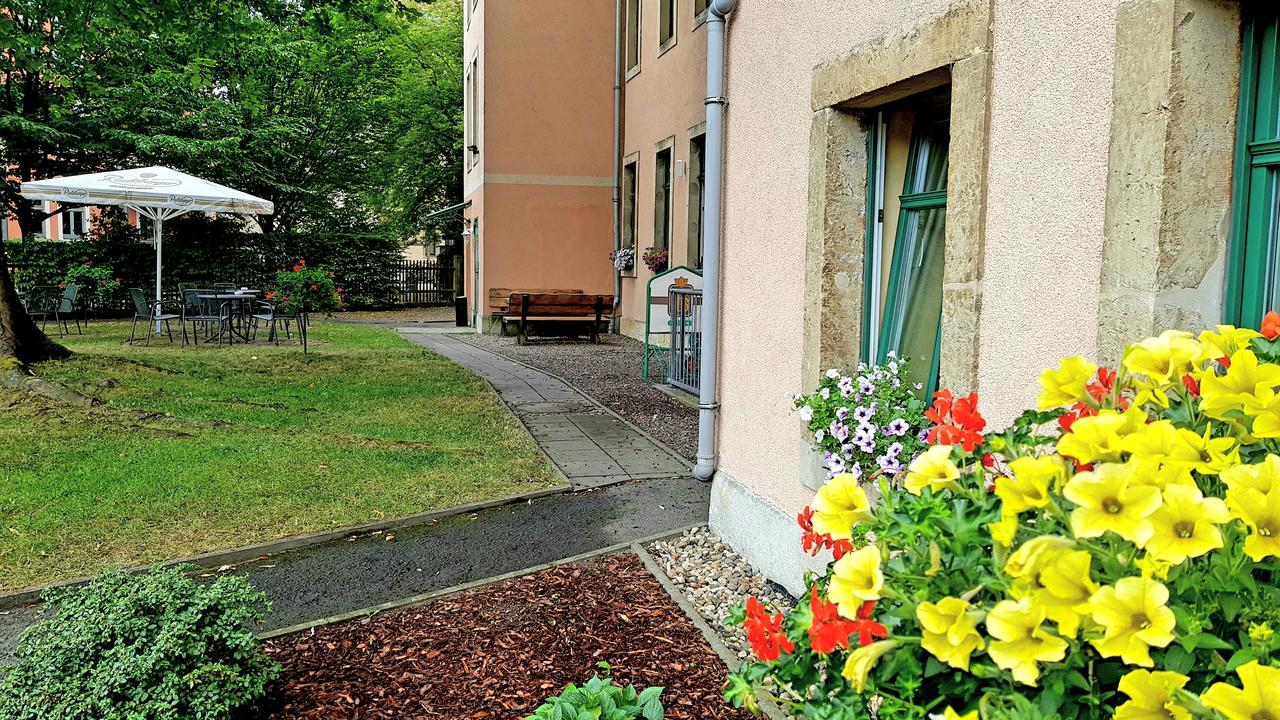 Hotel Amadeus Dresden Neustadt Exterior photo